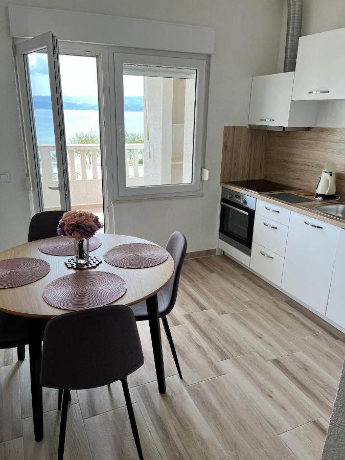 Apartmani “Kresimir” Omiš Exterior foto