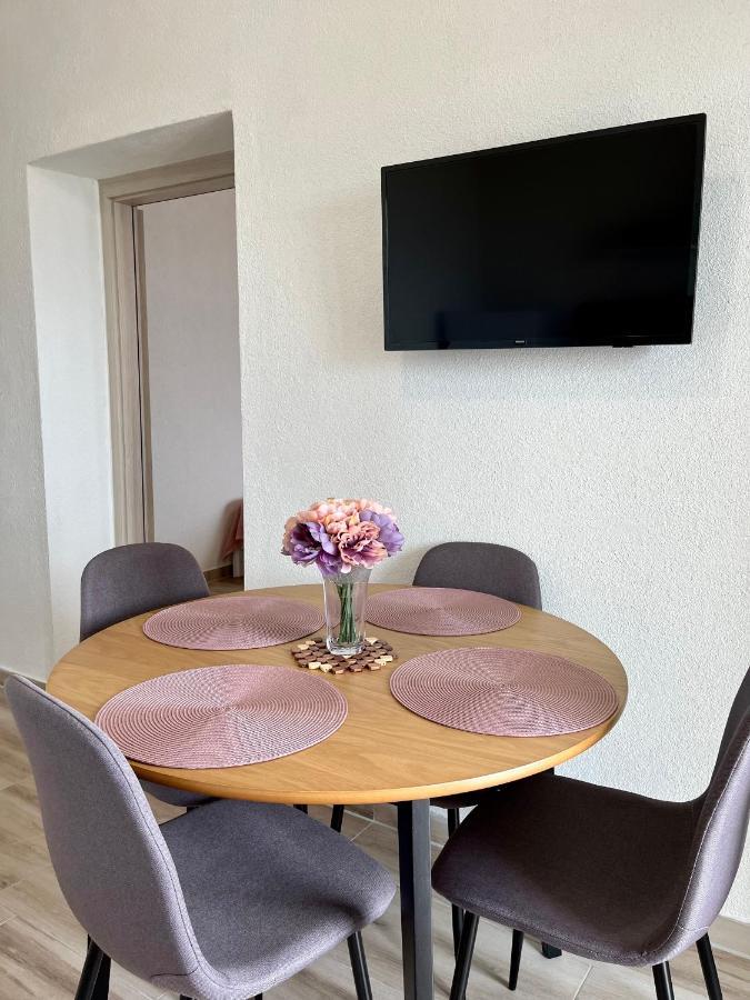 Apartmani “Kresimir” Omiš Exterior foto