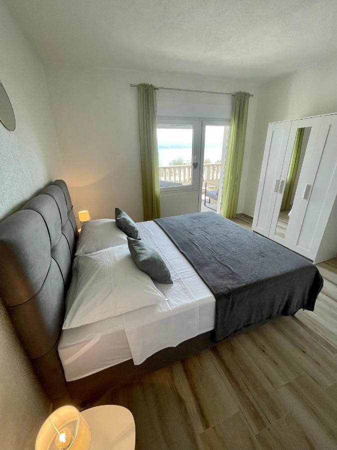 Apartmani “Kresimir” Omiš Exterior foto